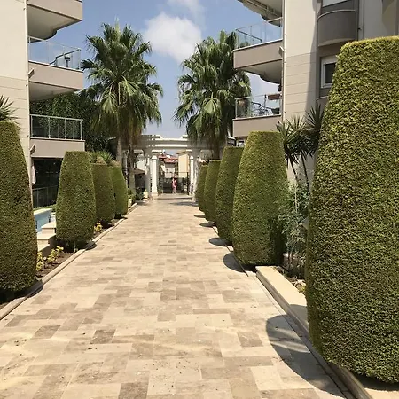 Oasis Apartment Side