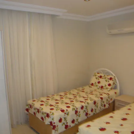 Apartment Oasis Side