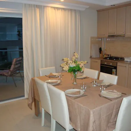 Apartment Oasis Side